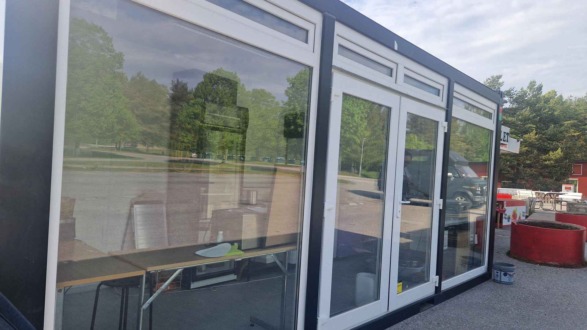 Framsidan på Indisk mathörna i Bro